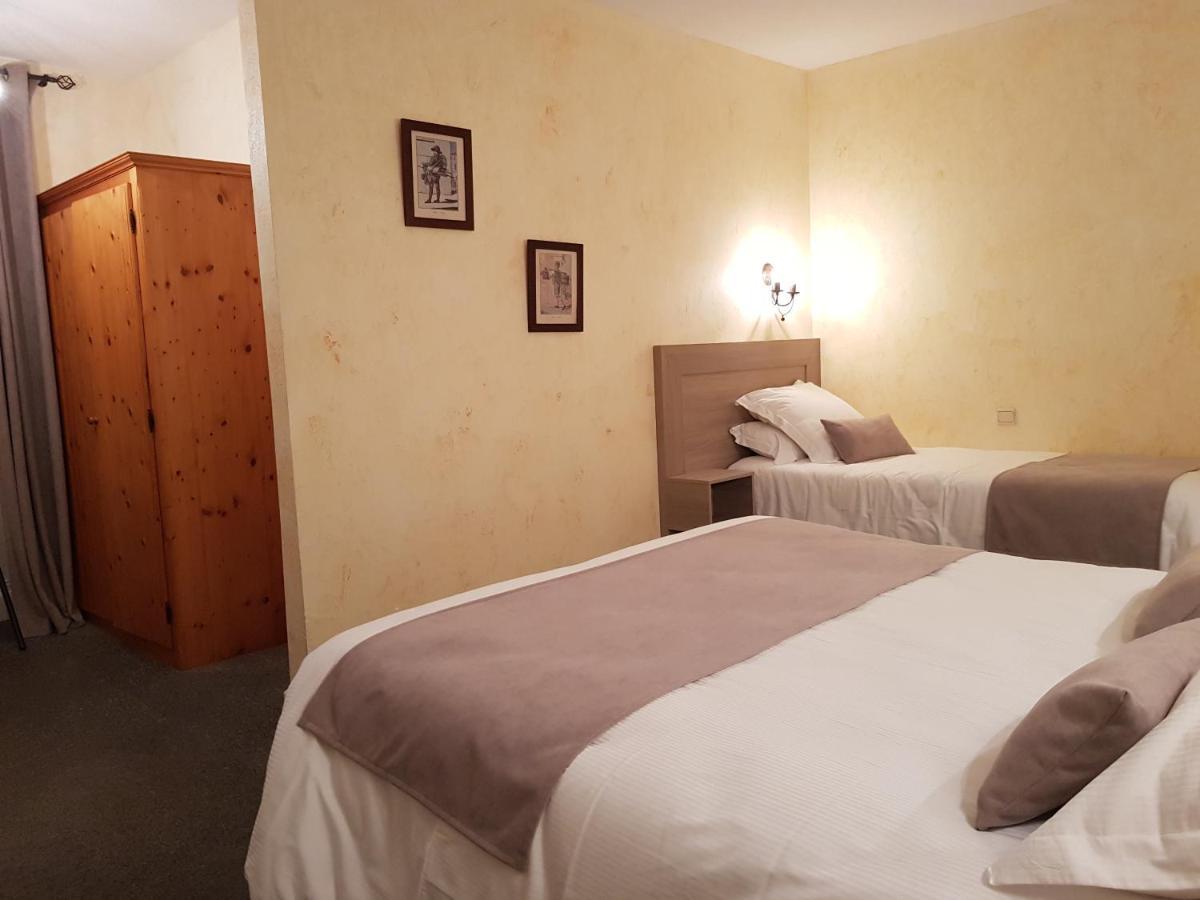 Hostellerie D'Heloise Logis Cluny Exteriör bild