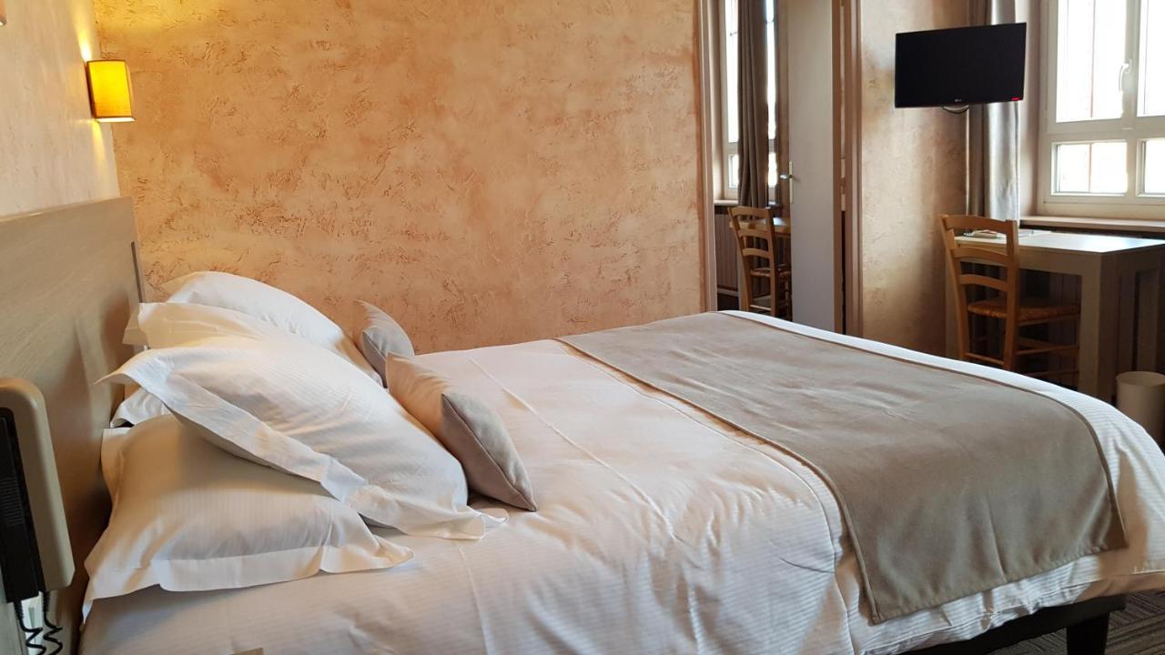 Hostellerie D'Heloise Logis Cluny Exteriör bild