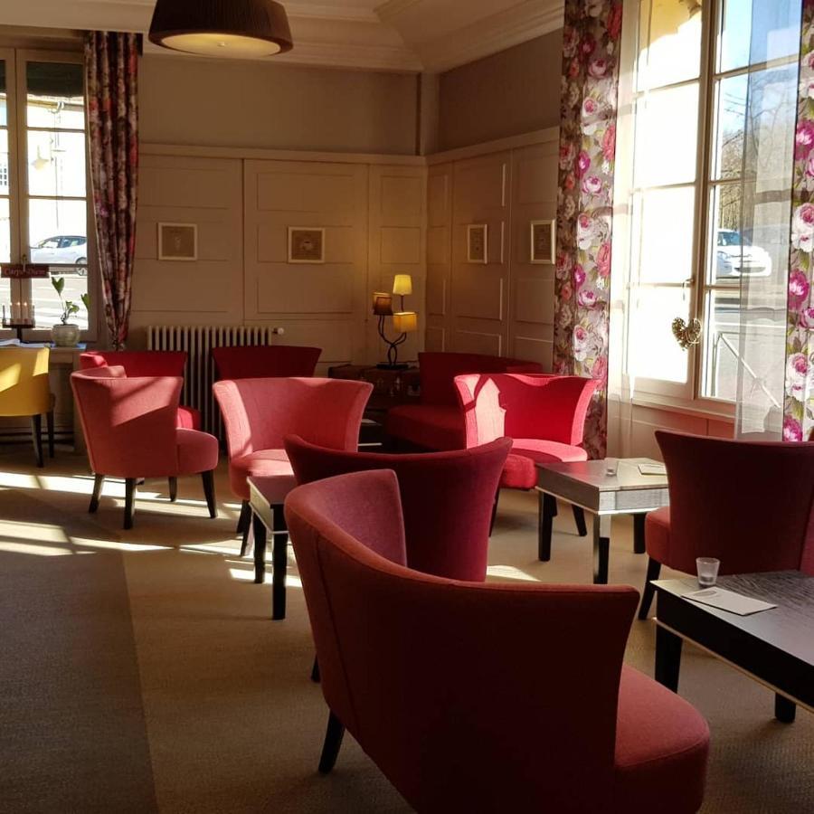 Hostellerie D'Heloise Logis Cluny Exteriör bild